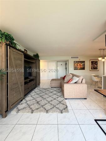 Plaza Of The Americas, 17021 N Bay Rd #802, Sunny Isles Beach, Florida 33160, image 3