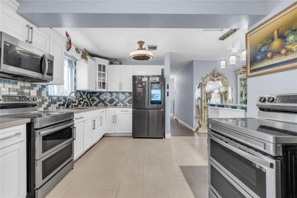 Alhambra Heights, 295 NW 122nd St, North Miami, Florida 33168, image 3