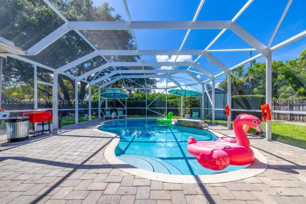 Hollywood Hills, 312 N Luna Ct, Hollywood, Florida 33021, image 2