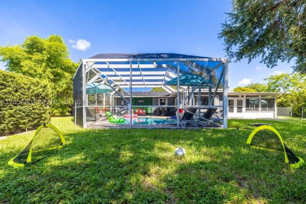 Hollywood Hills, 312 N Luna Ct, Hollywood, Florida 33021, image 1