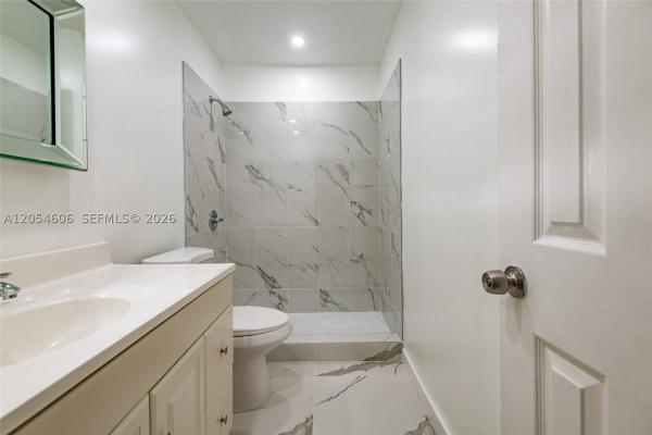 Tam O'Shanter Gardens, 7920 Kimberly Blvd #305, North Lauderdale, Florida 33068, image 2
