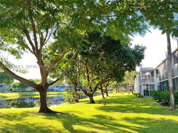 Oaks Terrace At Palm-Aire, 4280 Oaks Ter #203, Pompano Beach, Florida 33069, image 2