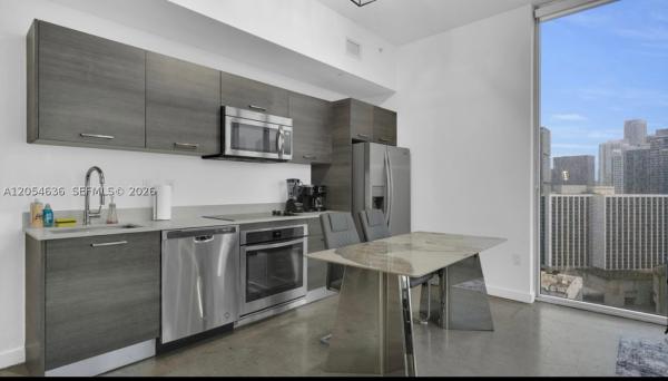 Centro, 151 SE 1st St #2411, Miami, Florida 33131, image 2