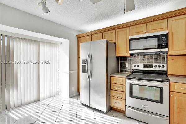 Baywood Village 3, 4615 S Carambola Cir S #27232, Coconut Creek, Florida 33066, image 2