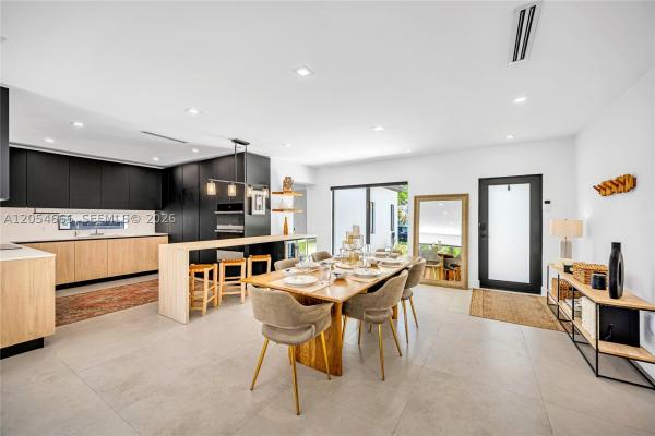 Brickell Estates, 530 SW 18th Ter, Miami, Florida 33129, image 1