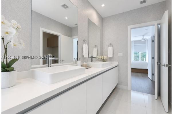 Vesta At Neovita, 10384 NW 67th Ter, Doral, Florida 33178, image 2