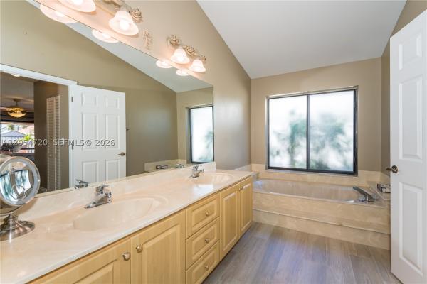Shenandoah, 850 Amherst Ave, Davie, Florida 33325, image 2