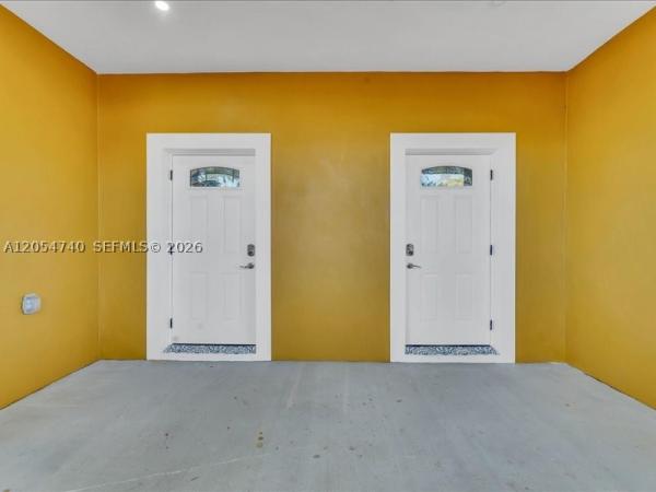 Rock Hill, 1539 SW 44th Ave, Fort Lauderdale, Florida 33317, image 2