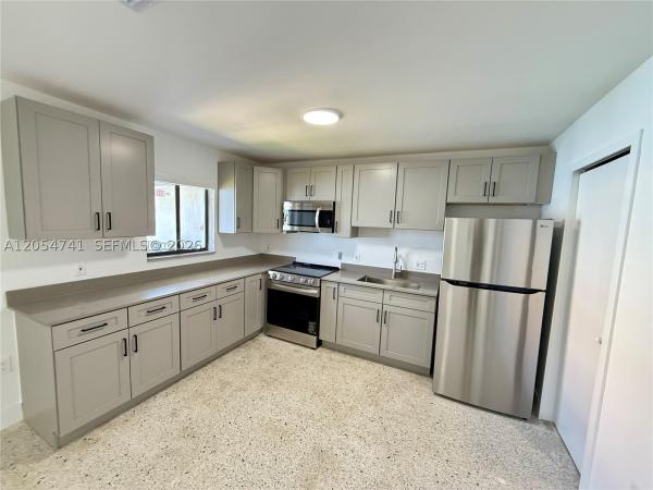 180 NE 57th St #14, Miami, Florida 33137, image 1
