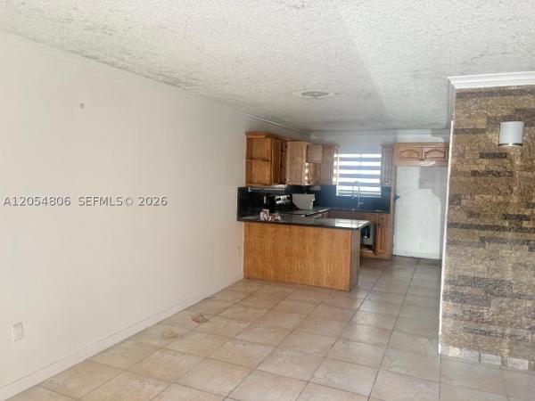 2332 W 56th St #7, Hialeah, Florida 33016, image 1