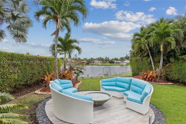 Victoria Isles, 1371 Victoria Isle Dr, Weston, Florida 33327, image 2