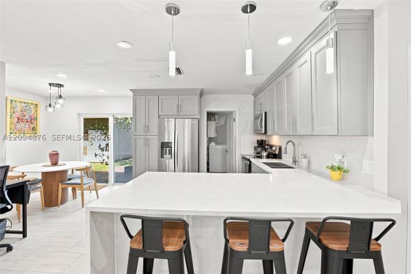 Vera Villas, 2211 NE 1st Ave, Pompano Beach, Florida 33060, image 2