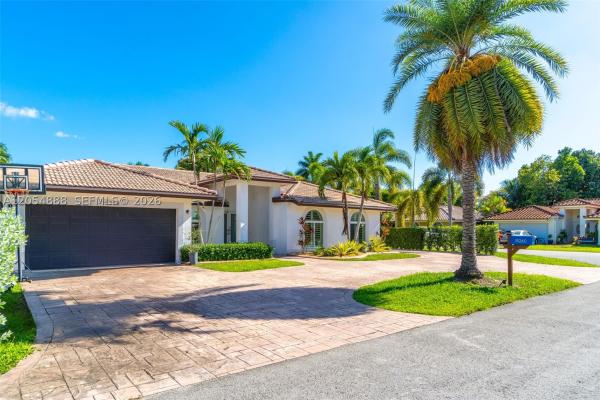 15260 SW 143rd St, Unincorporated Dade County, Florida 33196, image 1