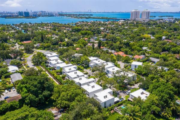 Casa Bianca, 8641 Arboretum Ln, Miami, Florida 33138, image 3
