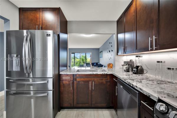 Hillcrest, 950 Hillcrest Dr #414, Hollywood, Florida 33021, image 2