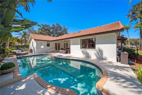 Cypress Glen, 274 NW 107th Ave, Coral Springs, Florida 33071, image 2