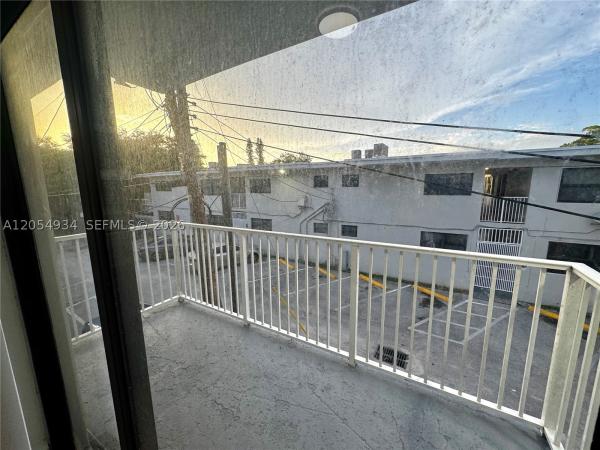 1525 NE 135th St #10, North Miami, Florida 33161, image 1