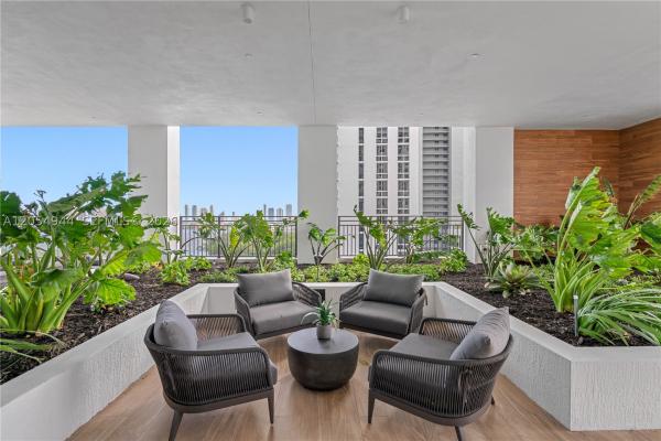Soleste NoMi Beach, 16395 Biscayne Blvd #1319, North Miami Beach, Florida 33160, image 3