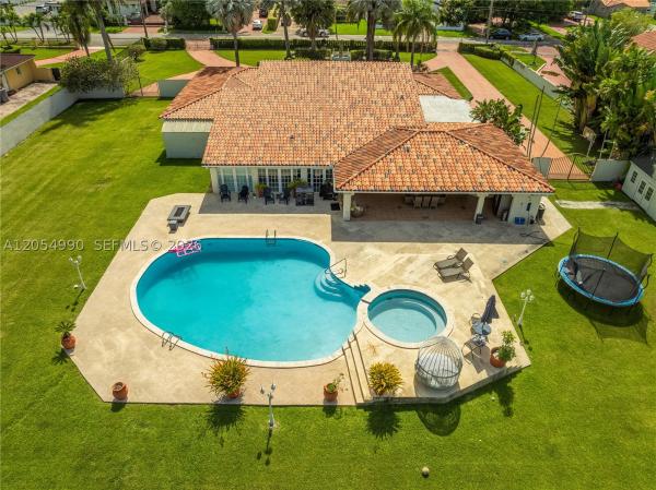 2605 SW 115th Ave, Unincorporated Dade County, Florida 33165, image 2