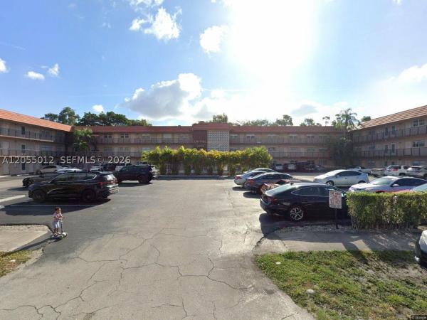 Crystal Lake 3930, 3930 Crystal Lake Dr #208, Deerfield Beach, Florida 33064, image 1
