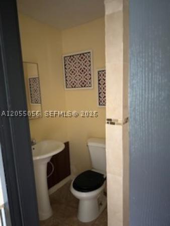 863 NW 139th St ##, Unincorporated Dade County, Florida 33168, image 2