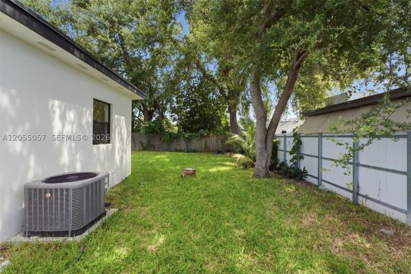 2315 NW 97th St, Unincorporated Dade County, Florida 33147, image 1