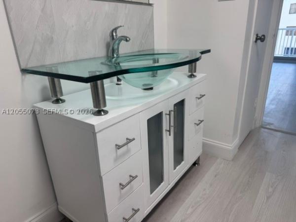 The Carriage House, 5401 Collins Ave #513, Miami Beach, Florida 33140, image 3