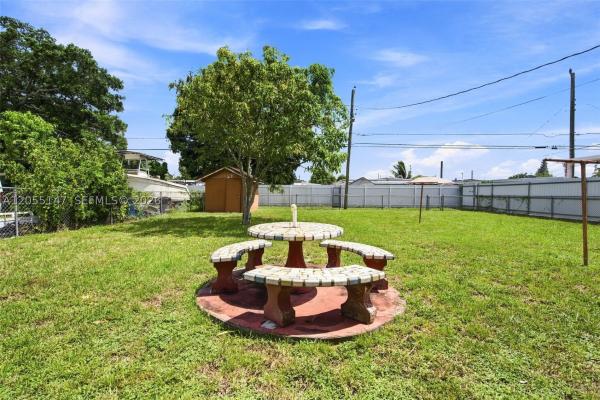 636 E 48th St, Hialeah, Florida 33013, image 2