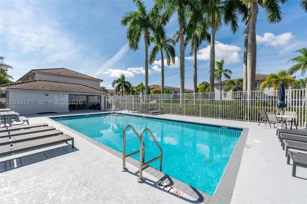 Sterling Place At Pembroke Shores, 16840 SW 1st Mnr, Pembroke Pines, Florida 33027, image 3