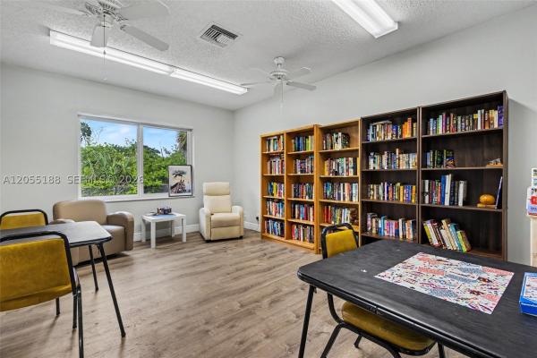 Crystal Court Manor, 1401 N 12th Ct #3B, Hollywood, Florida 33019, image 3