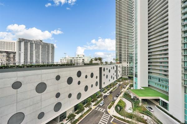 Paraiso Bayviews, 501 NE 31st St #702, Miami, Florida 33137, image 2