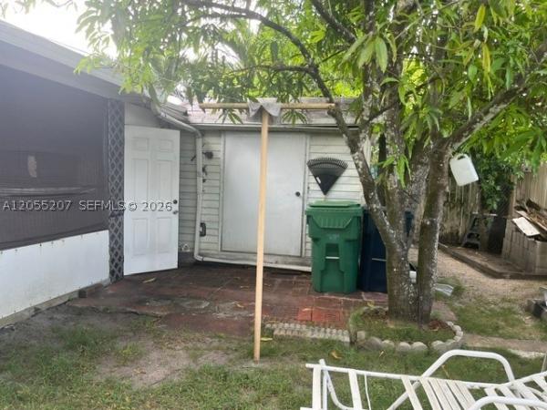 17861 SW 112th Pl, Unincorporated Dade County, Florida 33157, image 1