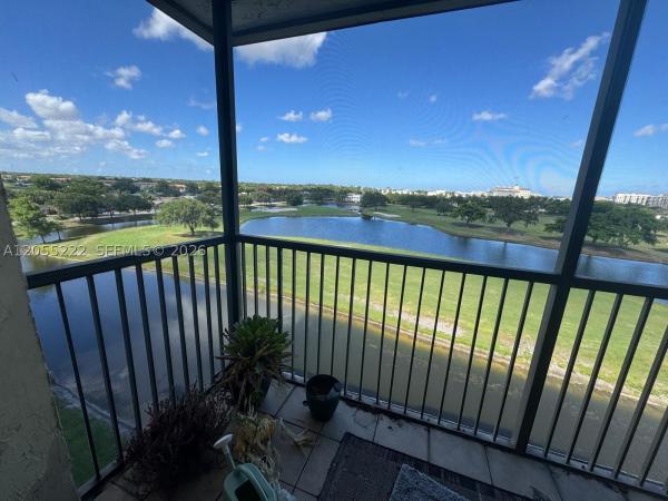 Rolling Hills Golf And Tennis Club, 3100 W Rolling Hills Cir #709, Davie, Florida 33328, image 3