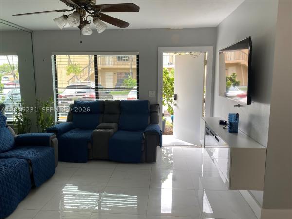 2570 W 67th Pl #12-2, Hialeah, Florida 33016, image 3