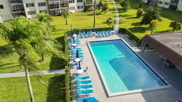 Hollybrook Golf & Tennis Club, 9420 S Hollybrook Lake Dr #108, Pembroke Pines, Florida 33025, image 2