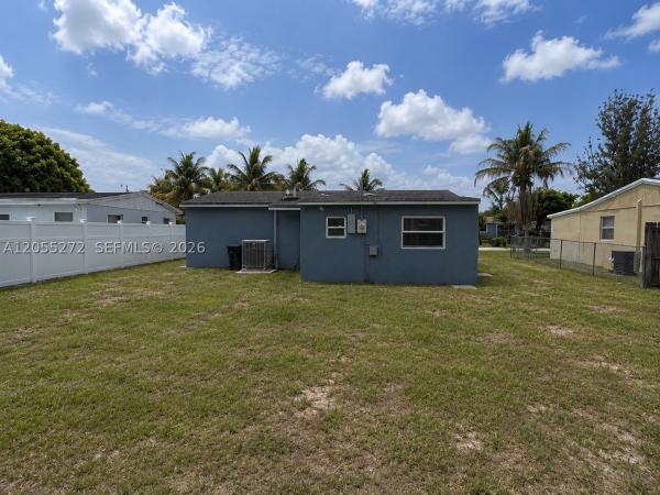 5295 Helene Pl, West Palm Beach, Florida 33407, image 2