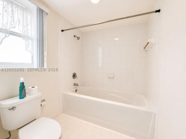 7270 SW 89th St #C603, Unincorporated Dade County, Florida 33156, image 2