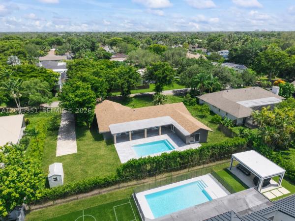 Charlotte Estates, 7920 SW 172nd Ter, Palmetto Bay, Florida 33157, image 2