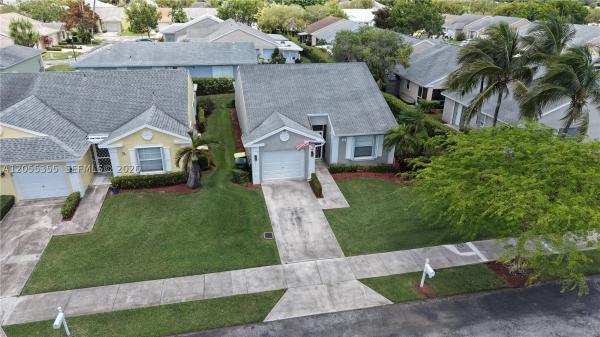 North Gate, 715 SE 22nd Ln, Homestead, Florida 33033, image 1