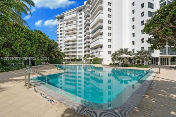 Island House, 200 Ocean Lane Dr #108, Key Biscayne, Florida 33149, image 2