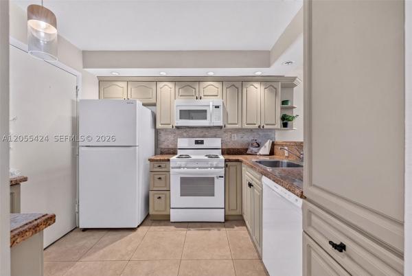 Harding Hall, 8233 Harding Ave #208, Miami Beach, Florida 33141, image 3