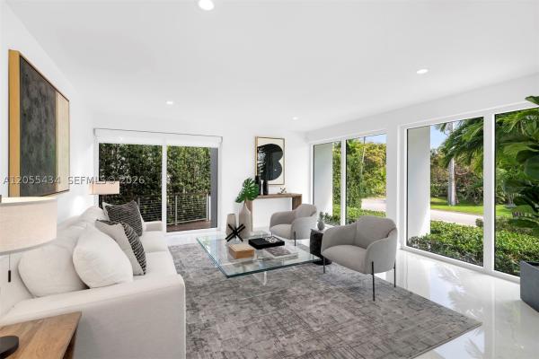 Sunrise Harbour, 6832 Sunrise Ct, Coral Gables, Florida 33133, image 2