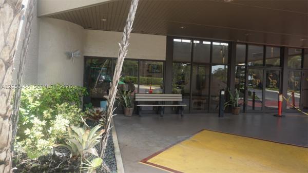 Colony Point, 1100 Colony Point Cir #206, Pembroke Pines, Florida 33026, image 1