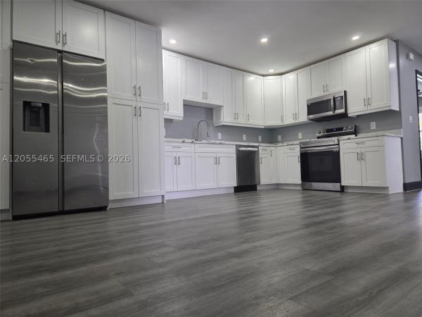 Pine Glen, 8223 NW 39th St #8227, Coral Springs, Florida 33065, image 3