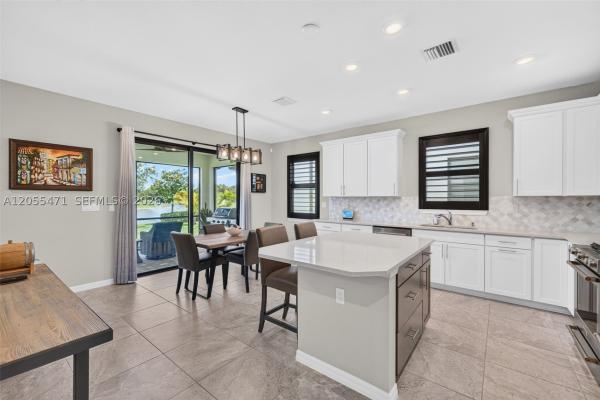 Oak Tree, 4460 Gramercy Dr, Oakland Park, Florida 33309, image 2