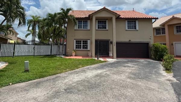 7733 NW 192nd St, Hialeah, Florida 33015, image 2