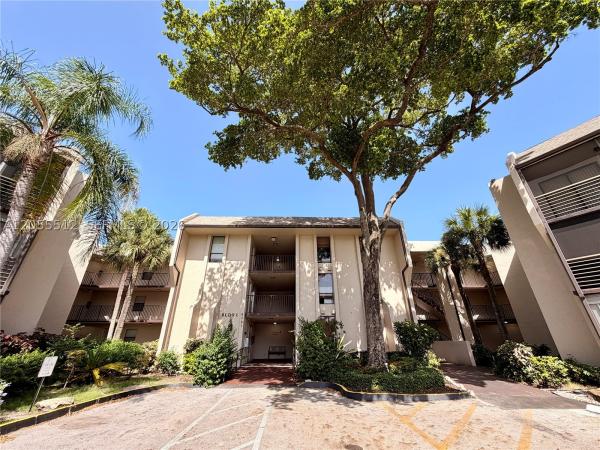 Concord Village, 6301 N University Dr #217, Tamarac, Florida 33321, image 2
