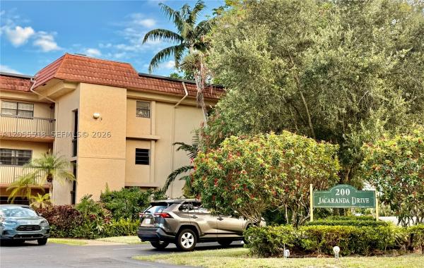 Coronado At Jacaranda, 200 Jacaranda Country Club Dr #4B, Plantation, Florida 33324, image 2