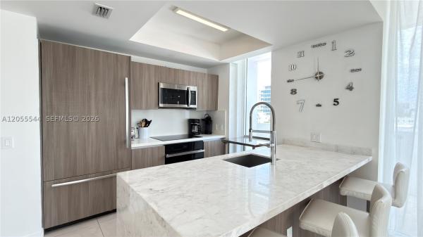 Tiffany House, 401 N Birch Rd #415, Fort Lauderdale, Florida 33304, image 1
