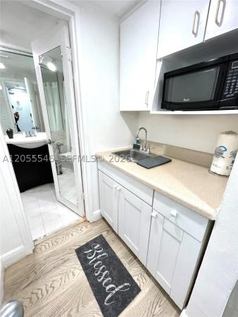 Castle Beach Club, 5445 Collins Ave #1515, Miami Beach, Florida 33140, image 2